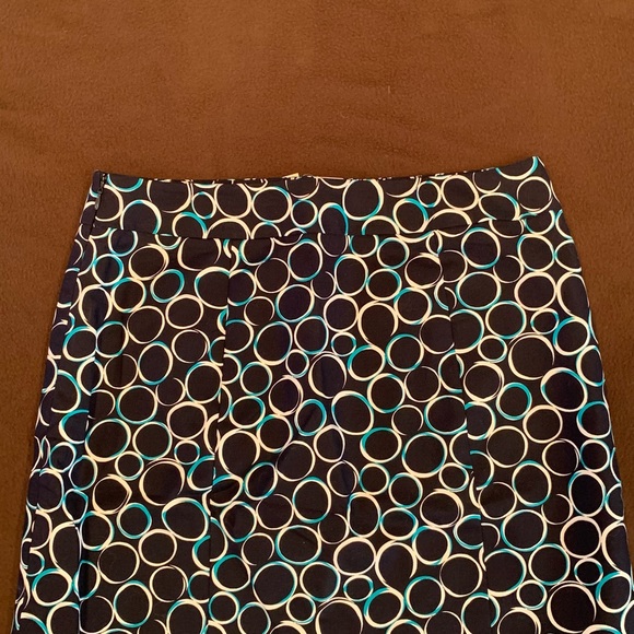 NWT Ann Taylor Fully Lined Pencil Skirt/Sz 6/Blk w/White-Teal Circles/Stretches - Picture 5 of 9